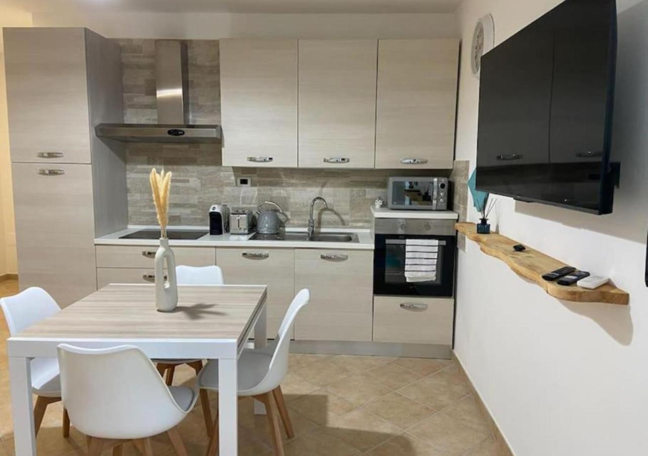 Loft Comodo Ed Elegante • Wi-Fi E Colazione Sanluri Extérieur photo
